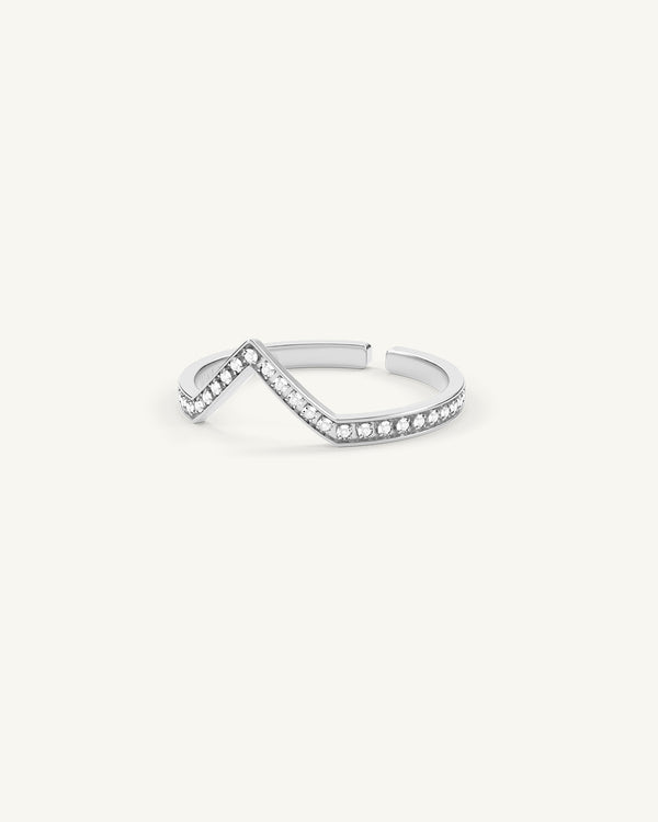 A Ring in polished Silver plated-316L stainless steel from Waldor & Co. The model is Chloé Ring Polished.